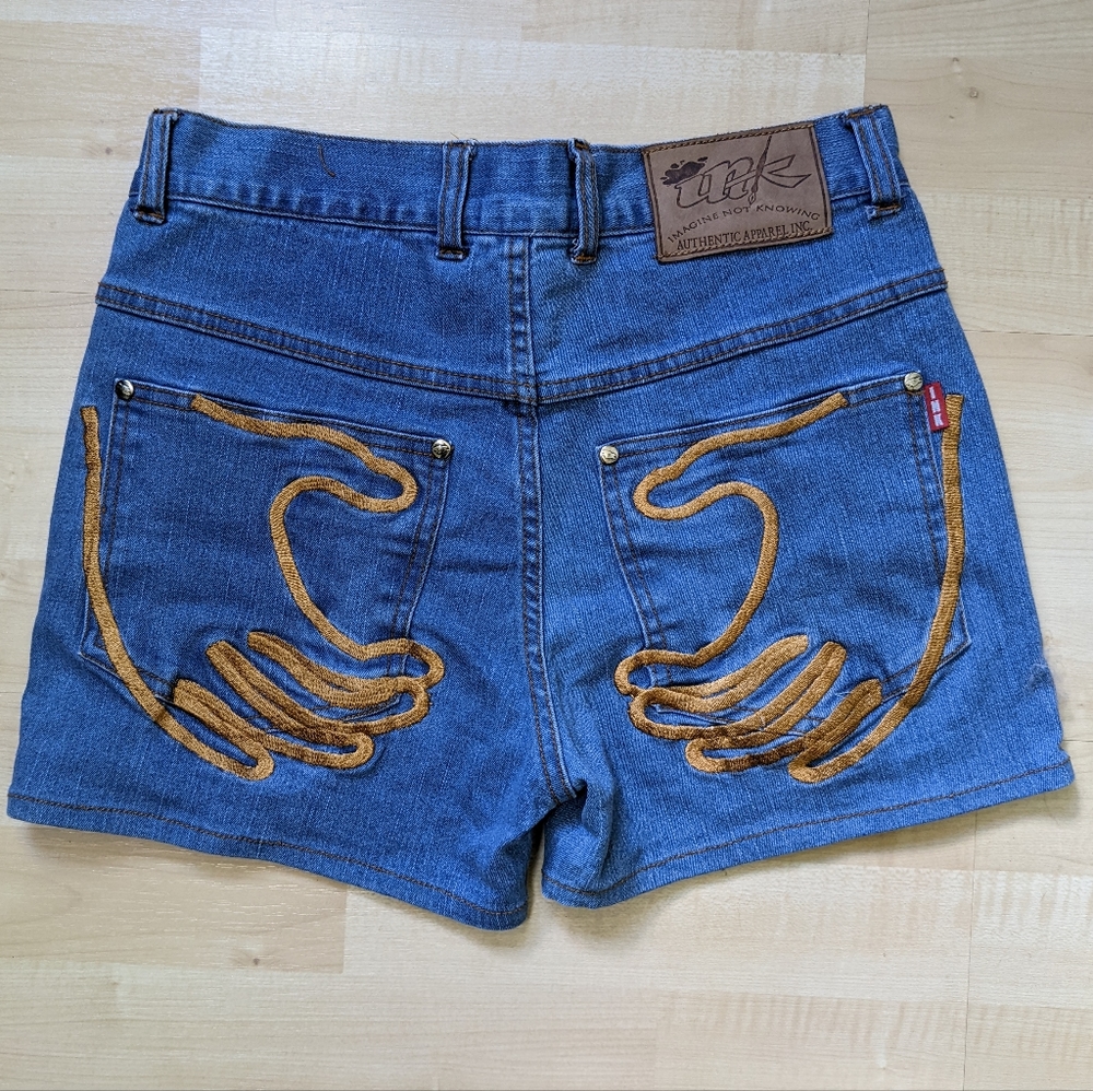 Embroidered Hand Shorts